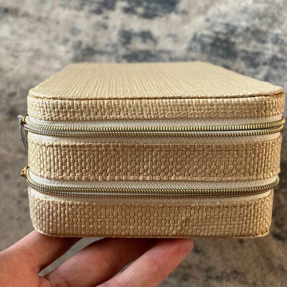 NWT A New Day 3 Layered Zip Case Rectangular Jewelry Organizer Off White Woven‎ - Picture 2 of 5